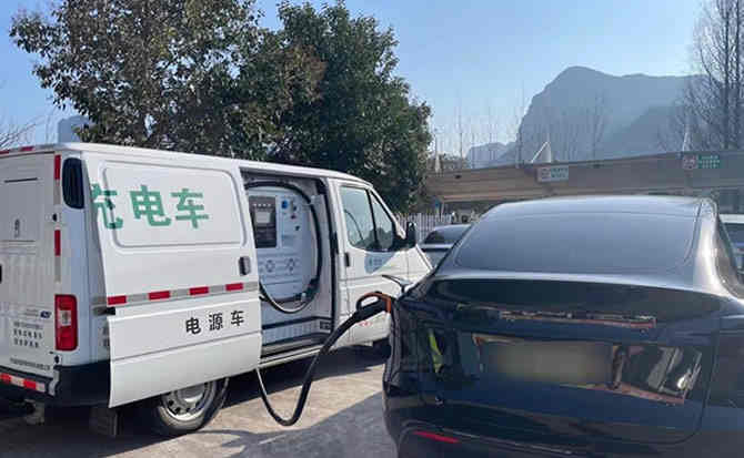 石鼓区汽车搭电
