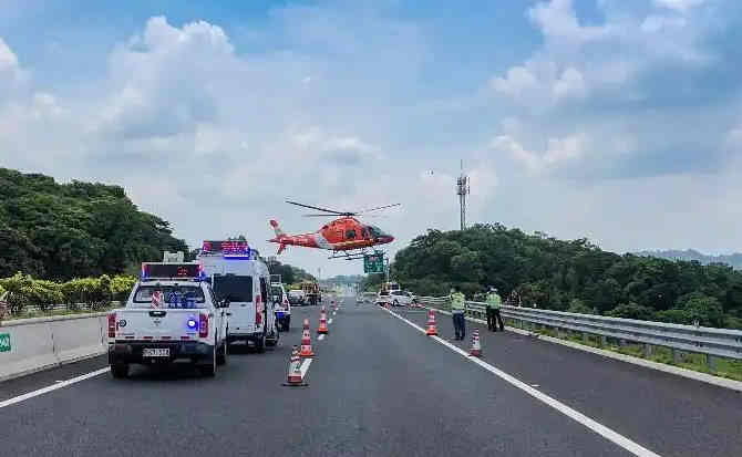 石鼓区高速公路汽车救援案例
