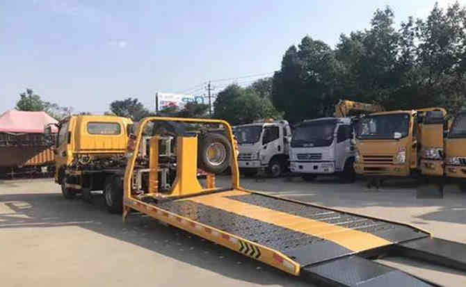 石鼓区汽车中途维修案例